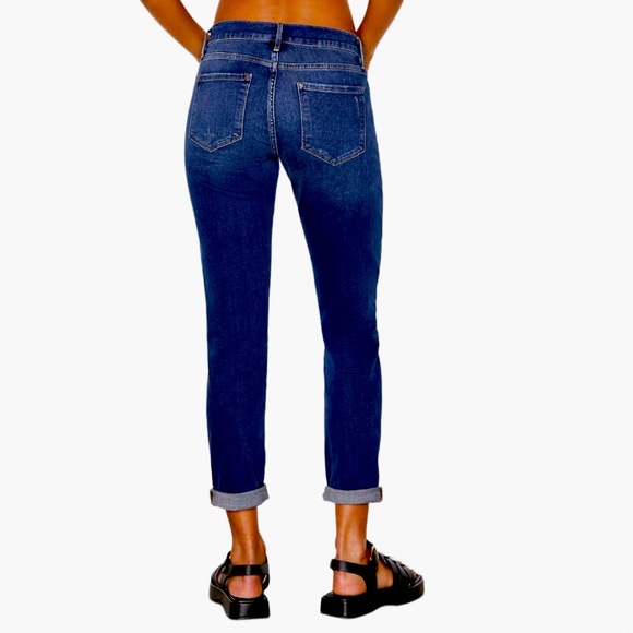 FRAME Le Garçon High-Rise Slightly Distressed Jeans - 30 - Picture 15 of 17